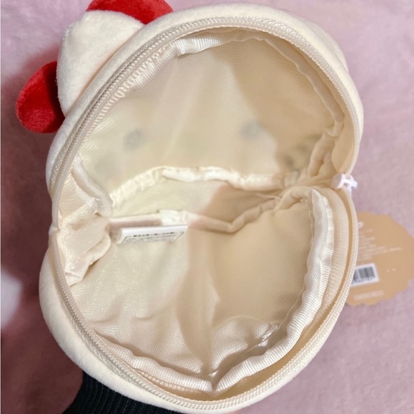 Hello Kitty Velour Round Face Pouch Bag - Picture 7 of 11